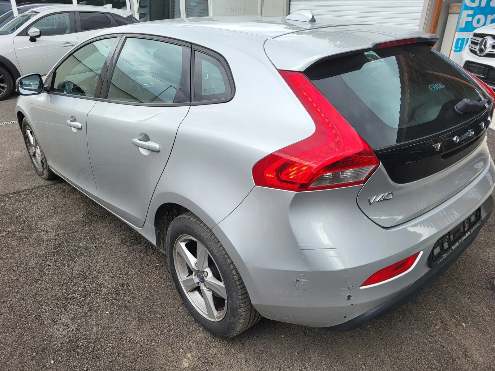 Volvo V40 2.0 D2 120 KC EURO 6B НОВ ВНОС ИТАЛИЯ  - изображение 7