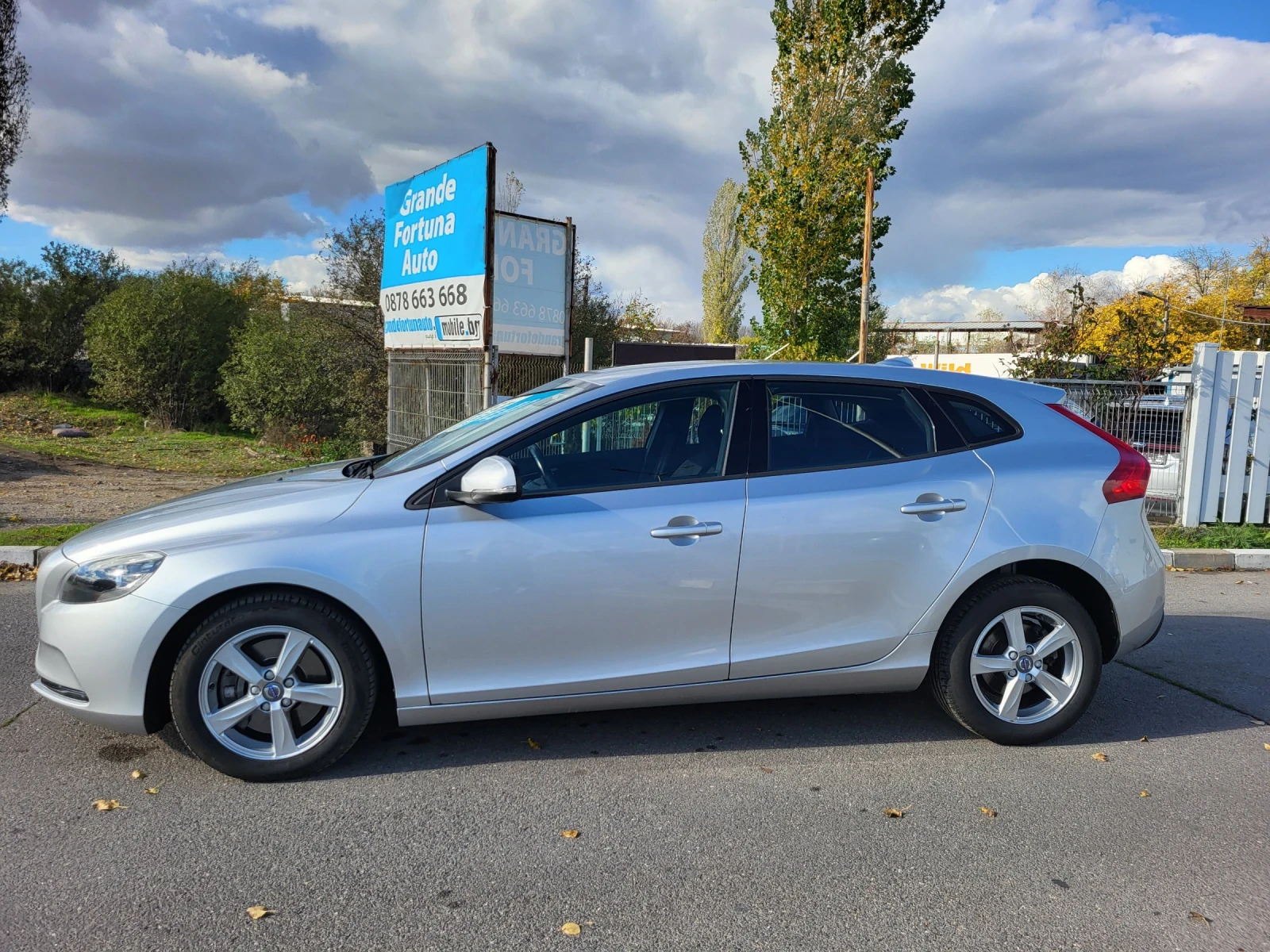 Volvo V40 2.0 D2 120 KC EURO 6B     | Mobile.bg   8