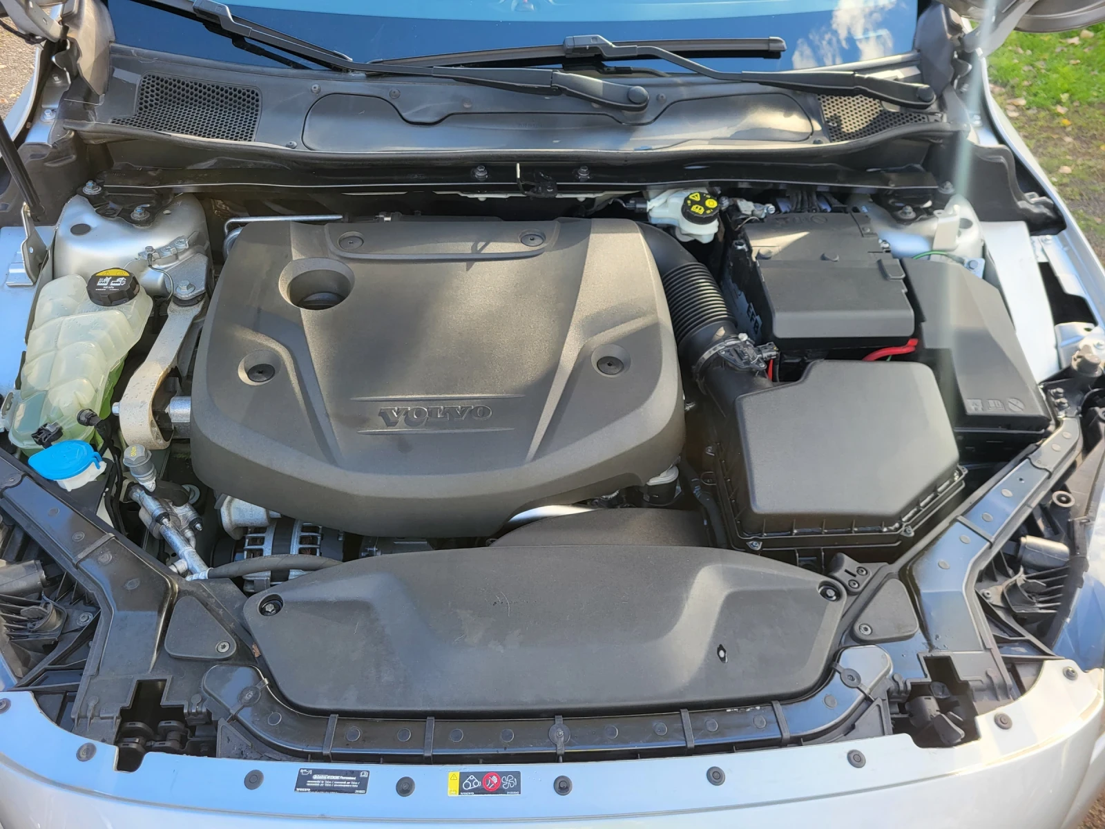 Volvo V40 2.0 D2 120 KC EURO 6B     | Mobile.bg   16