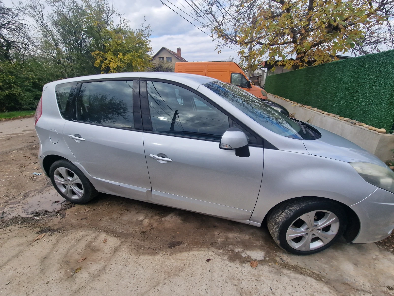 Renault Scenic .  - изображение 3