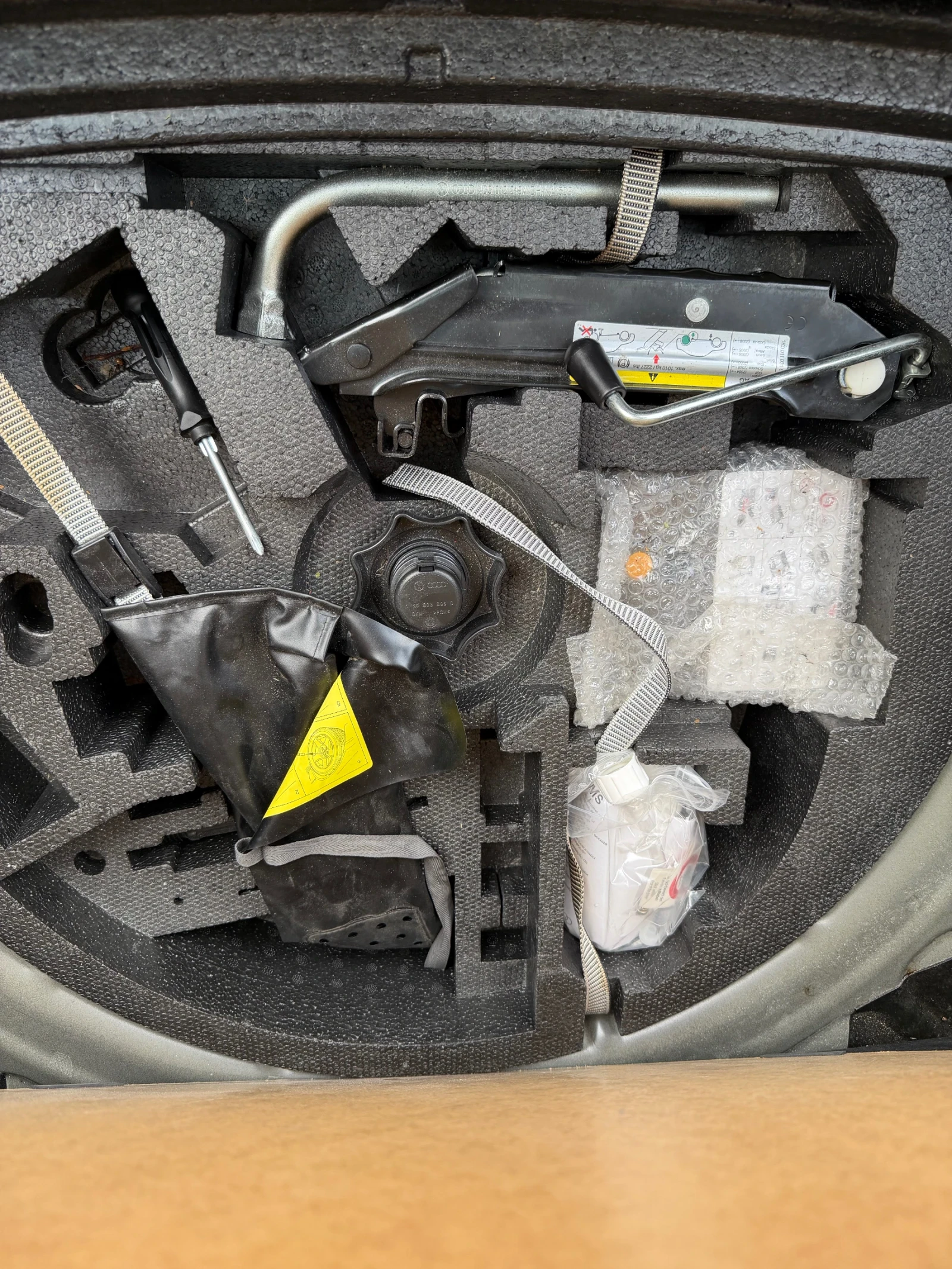 VW Golf Plus 1.6 TDI DSG HighLine | Mobile.bg   13