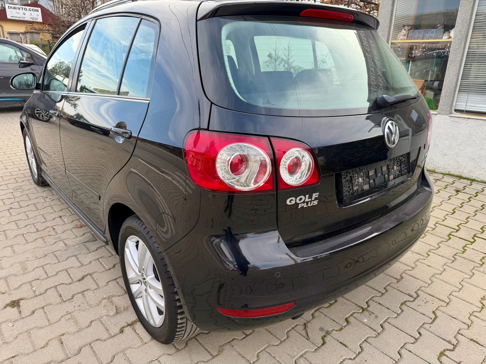 VW Golf Plus 1.6 TDI DSG HighLine | Mobile.bg   4