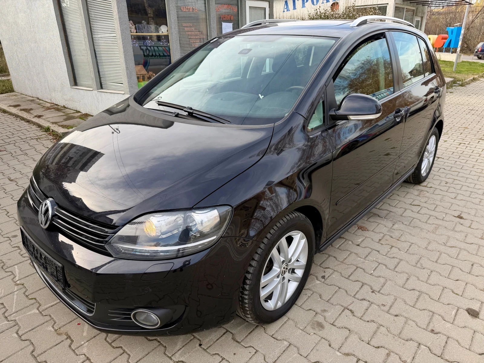 VW Golf Plus 1.6 TDI DSG HighLine | Mobile.bg   1