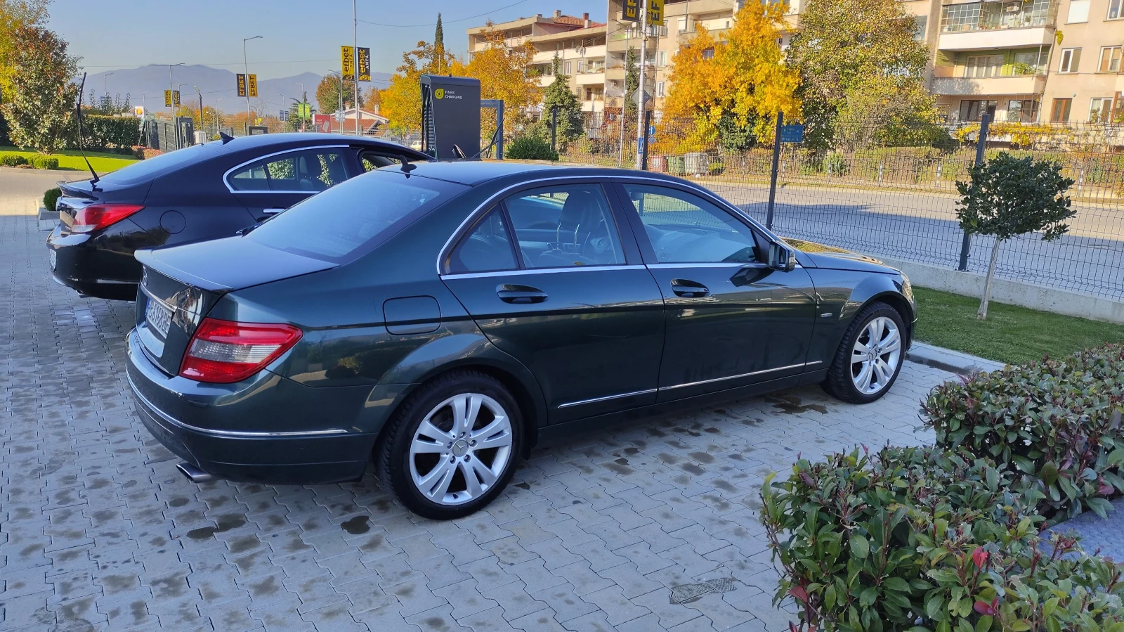 Mercedes-Benz C 350  - изображение 3