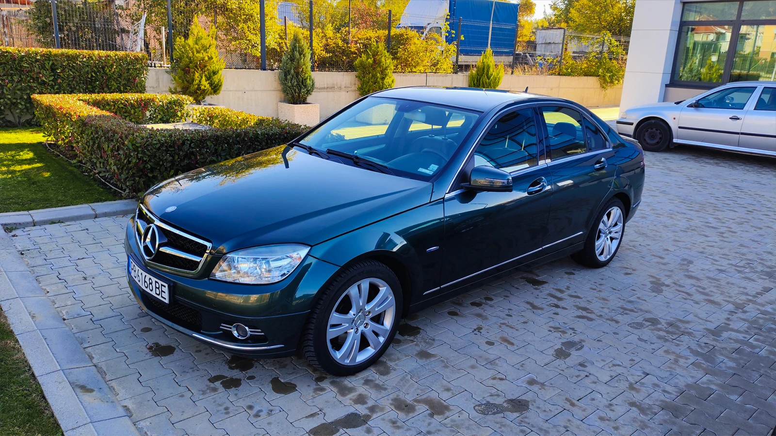 Mercedes-Benz C 350  - изображение 2