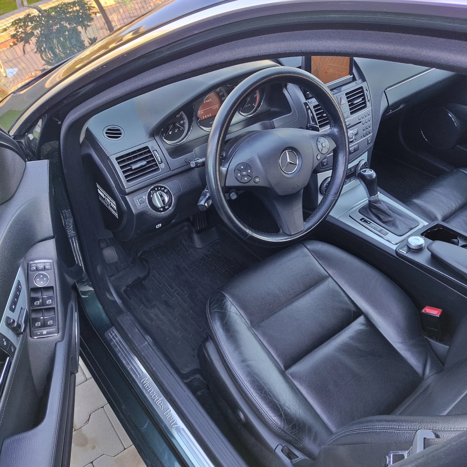 Mercedes-Benz C 350  - изображение 7