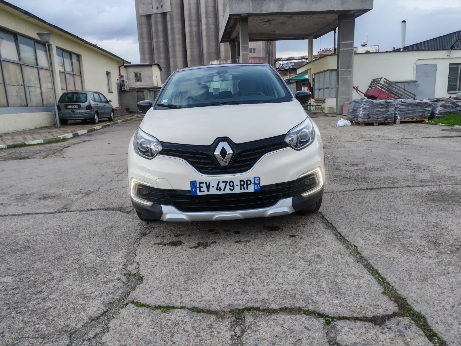 Renault Captur Euro 6 | Mobile.bg   2