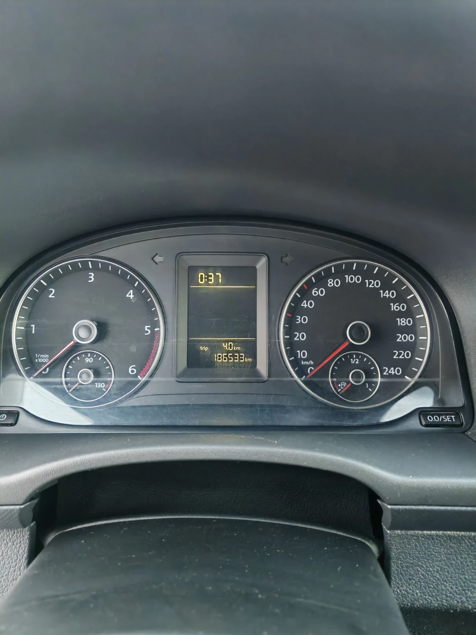 VW Caddy 1.6.102�.�. | Mobile.bg � ����������� 10