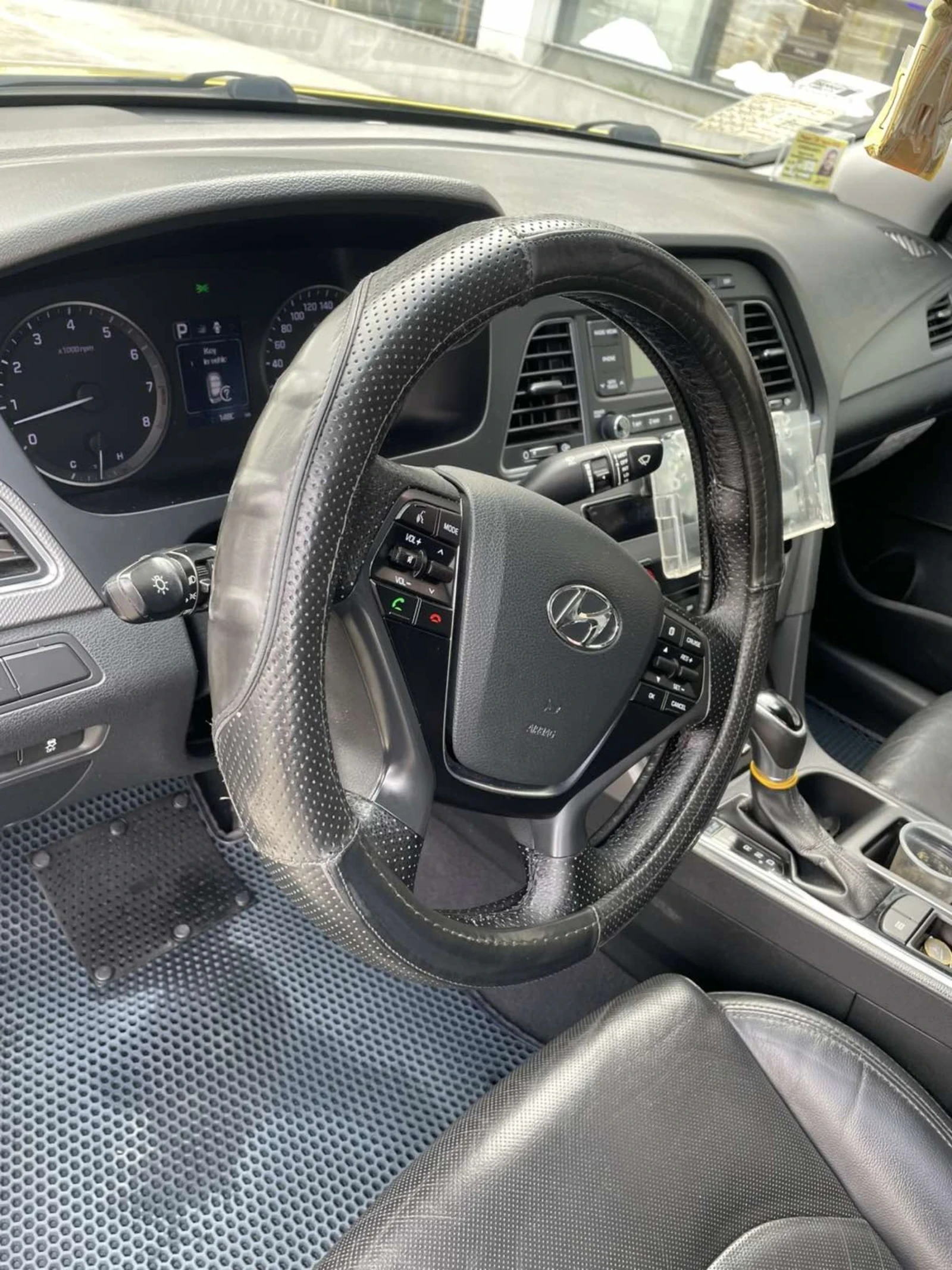 Hyundai Sonata 2.0i, снимка 15 - Автомобили и джипове - 53098564