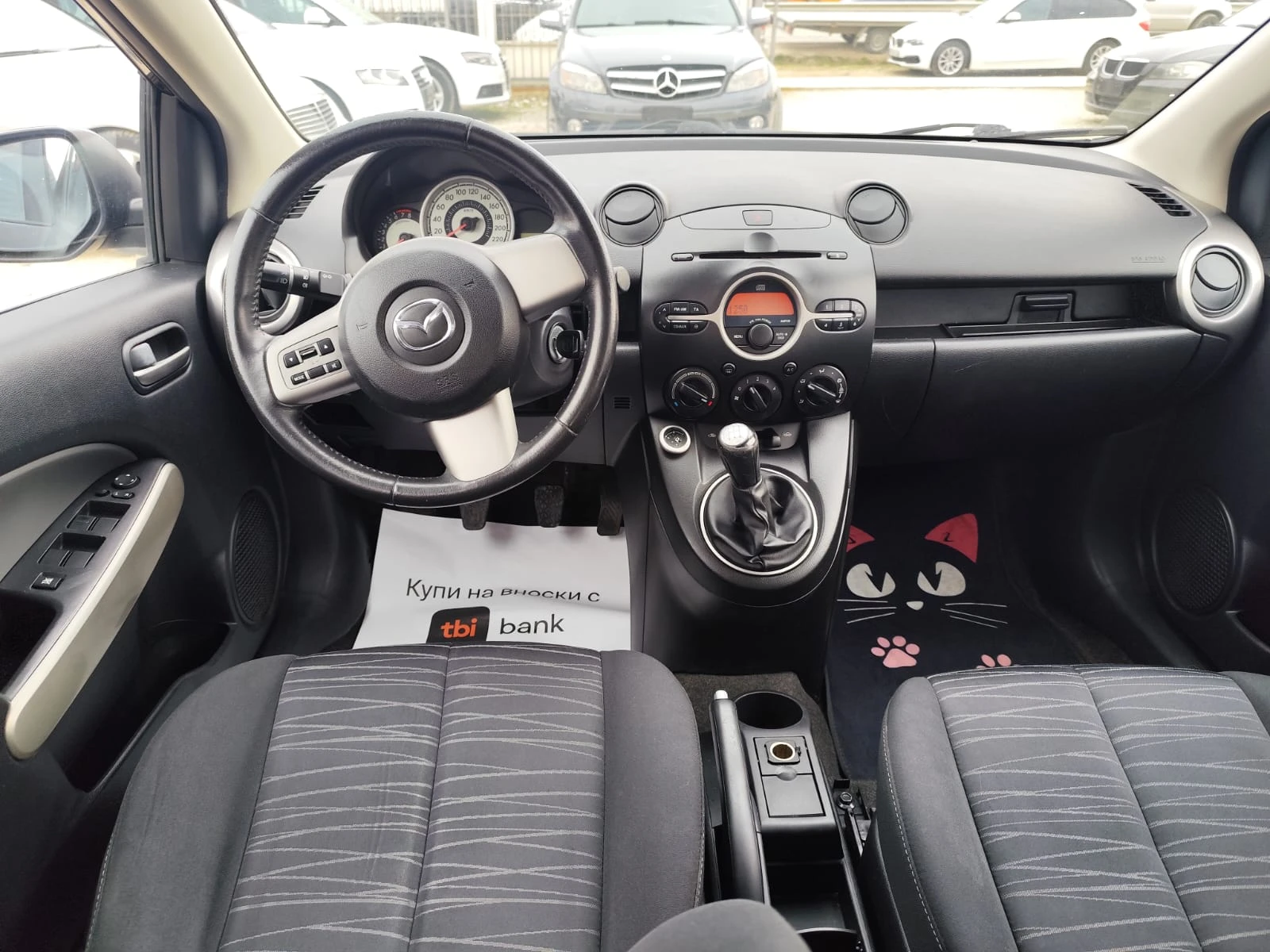 Mazda 2 1.3 бензин Газ Италия - изображение 9