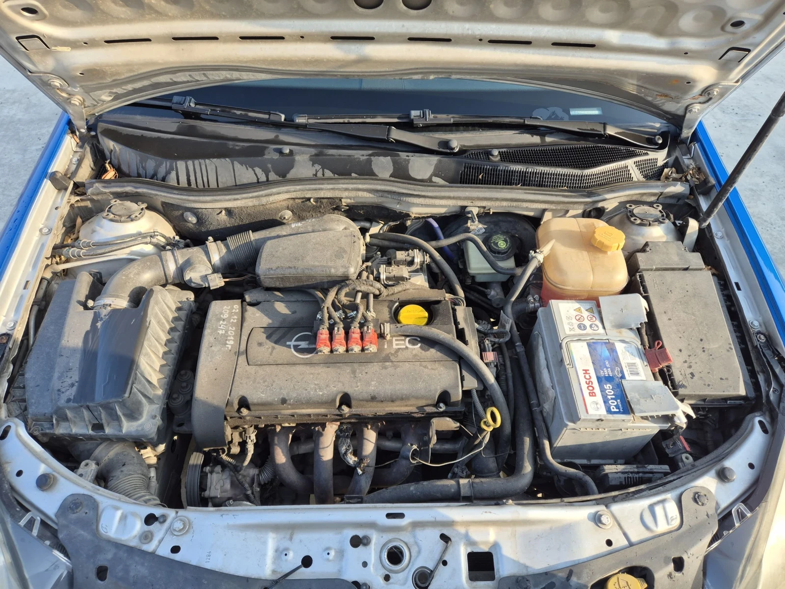 Opel Astra 1.6 Газ/Бензин Обслужена, снимка 12 - Автомобили и джипове - 53710851