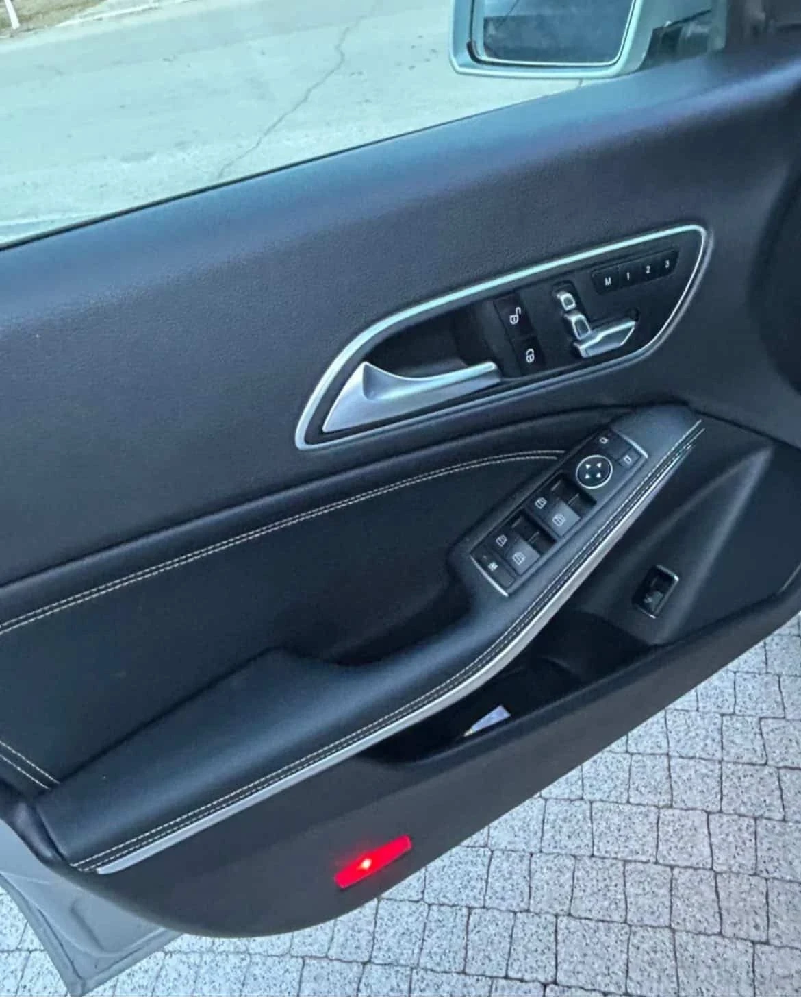 Mercedes-Benz CLA 250 2.0, снимка 8 - Автомобили и джипове - 54184677