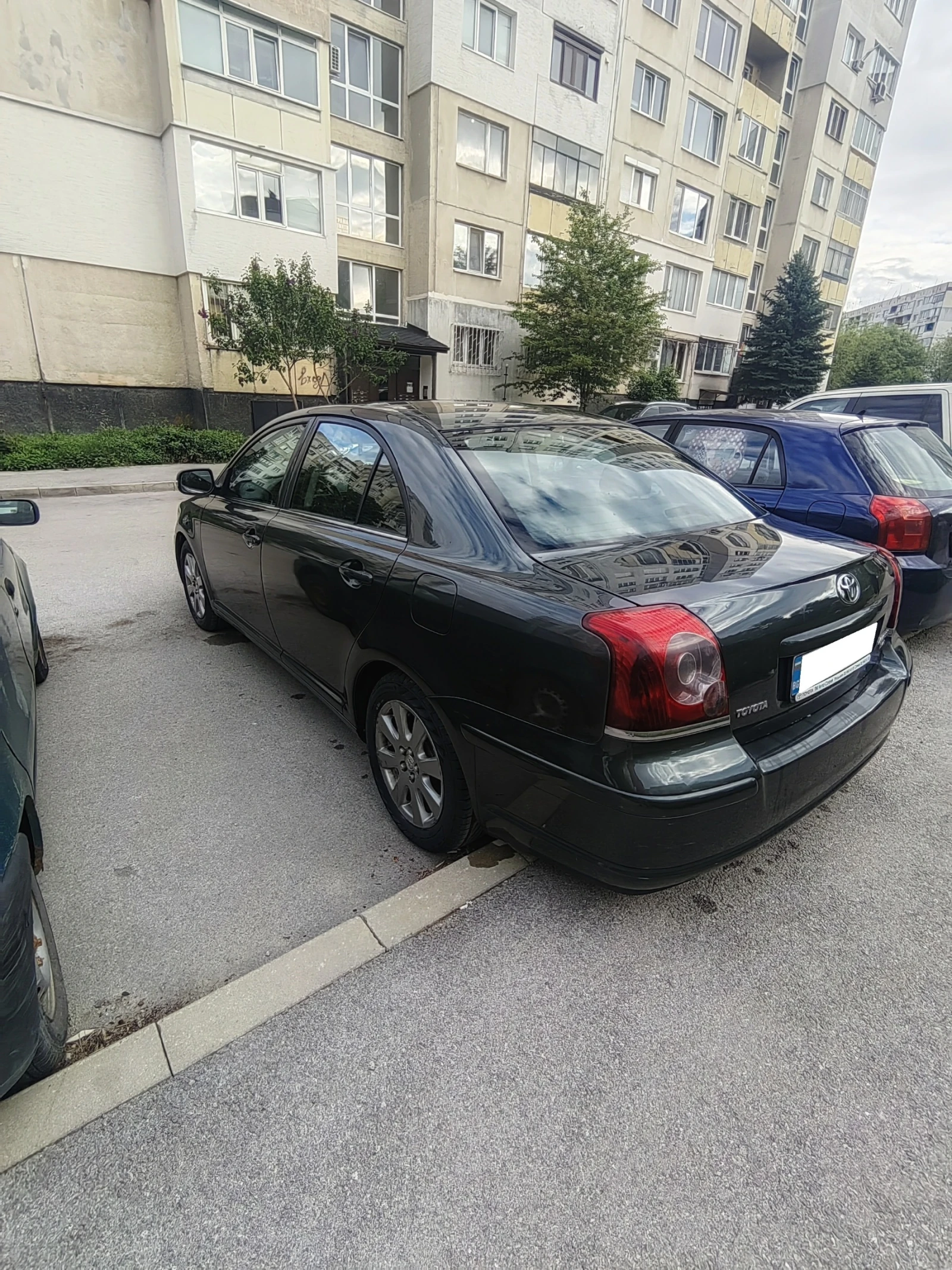 Toyota Avensis, снимка 8 - Автомобили и джипове - 54487877