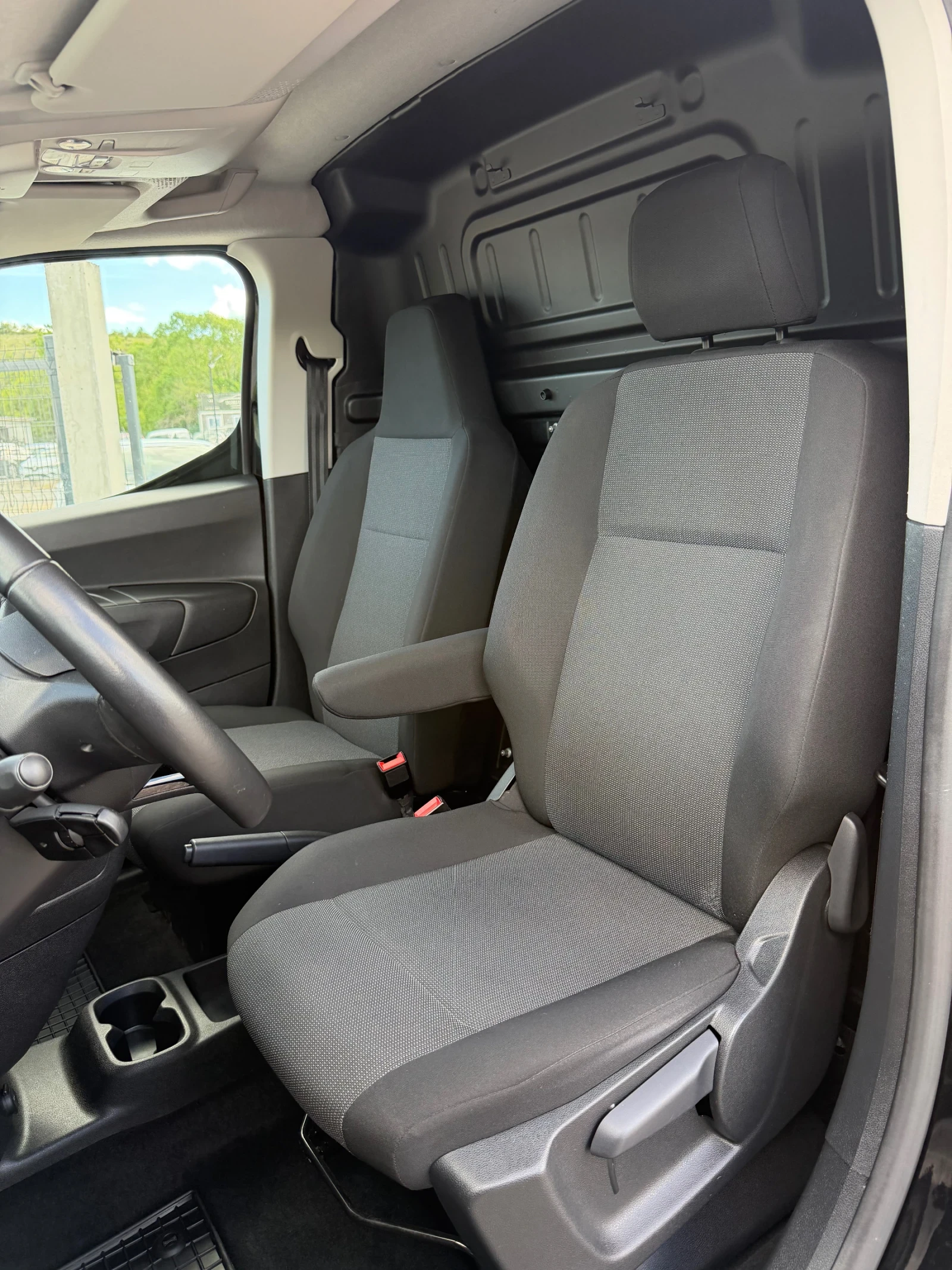 Fiat Doblo 1.5D Maxi L2 NAVI CAMERA APPLE CARPLAY EURO 6D, снимка 10 - Автомобили и джипове - 54619012