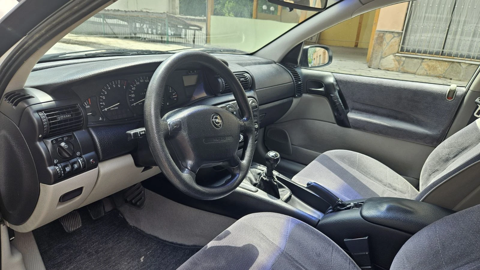 Opel Omega, снимка 6 - Автомобили и джипове - 55217392