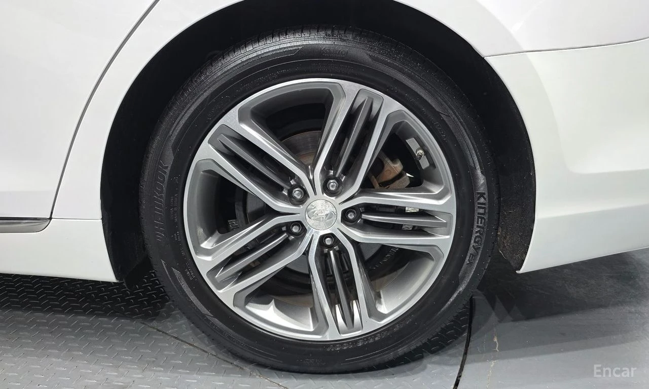 Hyundai Grandeur * ФИКСИРАНА ЦЕНА ДО БЪЛГАРИЯ * АВТОКРЕДИТ, снимка 7 - Автомобили и джипове - 55469163
