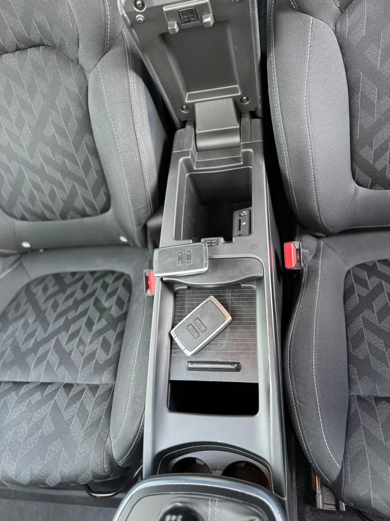 Renault Grand scenic KEYLESS GO, снимка 15 - Автомобили и джипове - 55669789