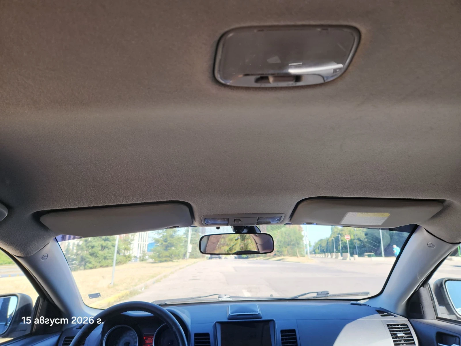 Mitsubishi Lancer 1.5, снимка 14 - Автомобили и джипове - 55674123