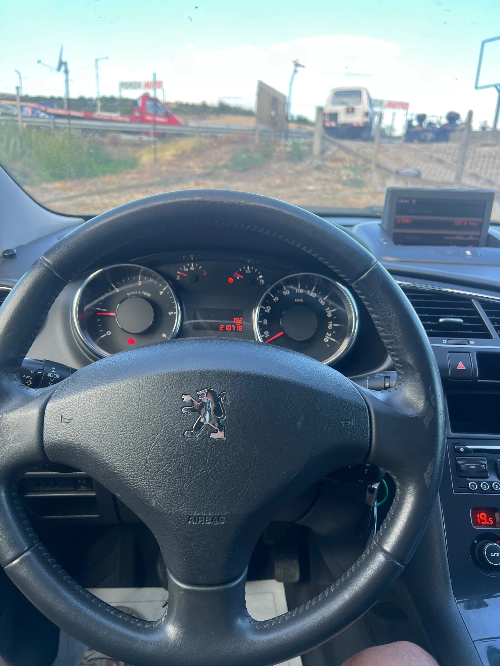 Peugeot 3008 2.0 HDI -150 kc, снимка 12 - Автомобили и джипове - 55948177