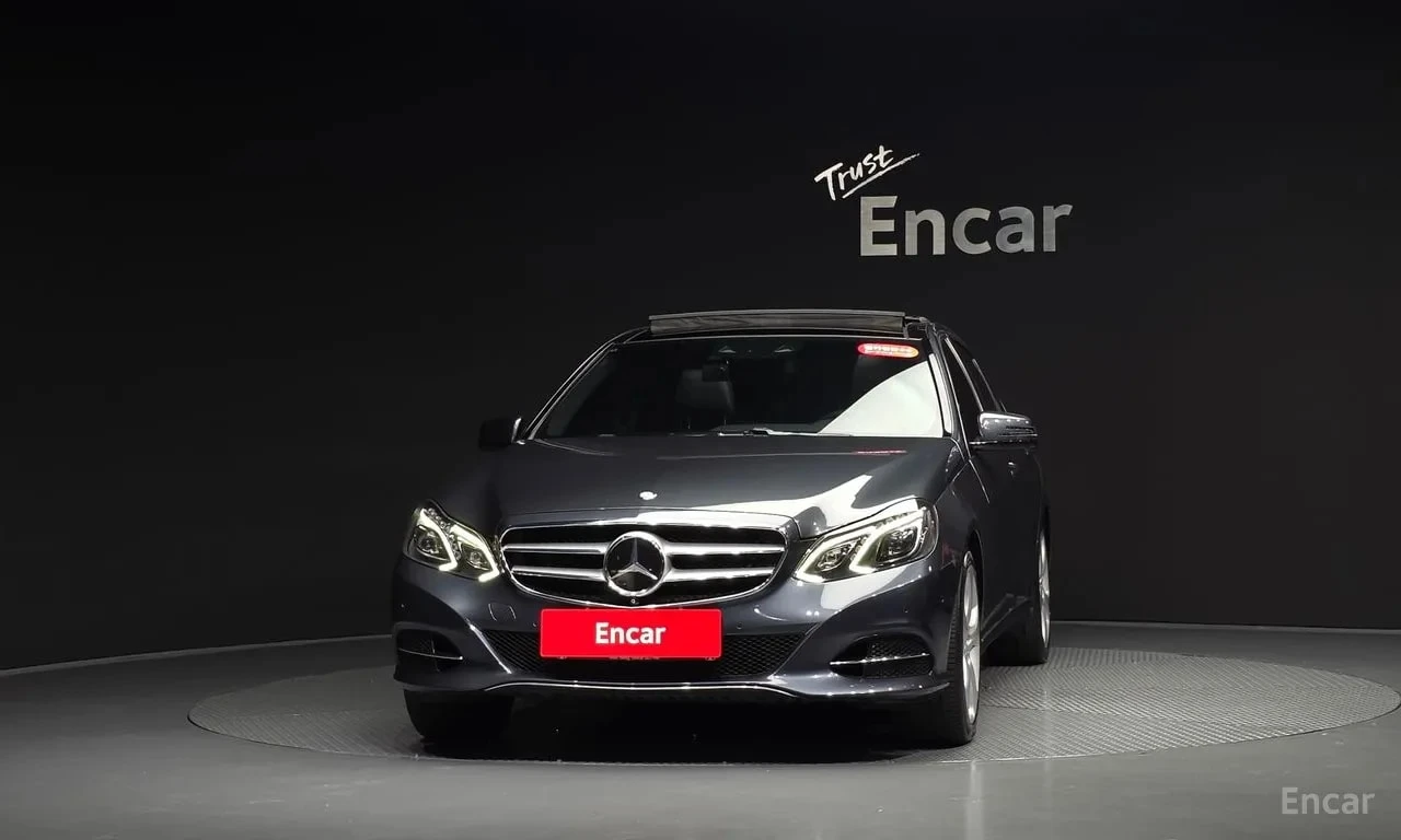 Mercedes-Benz E 400 /4MATIC/ФИНАНСИРАНЕ, снимка 3 - Автомобили и джипове - 56155871
