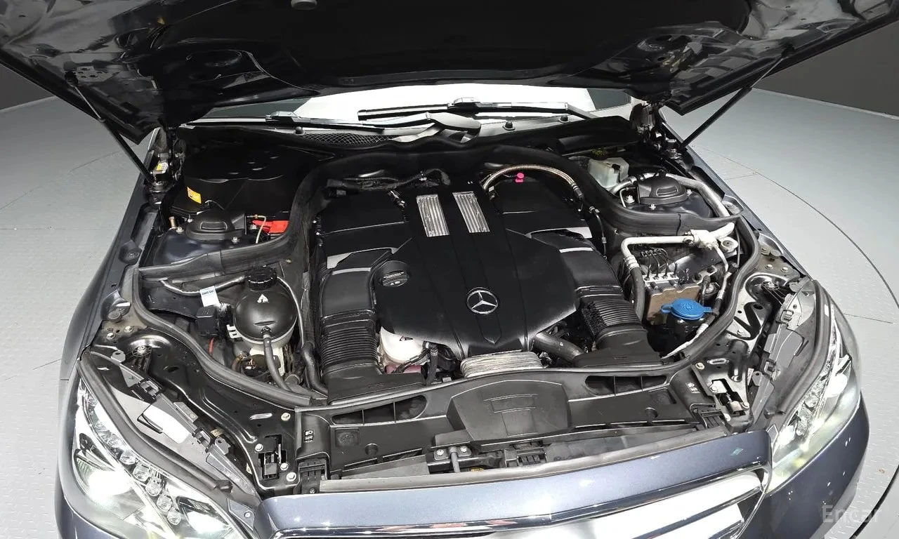 Mercedes-Benz E 400 /4MATIC/ФИНАНСИРАНЕ, снимка 6 - Автомобили и джипове - 56155871