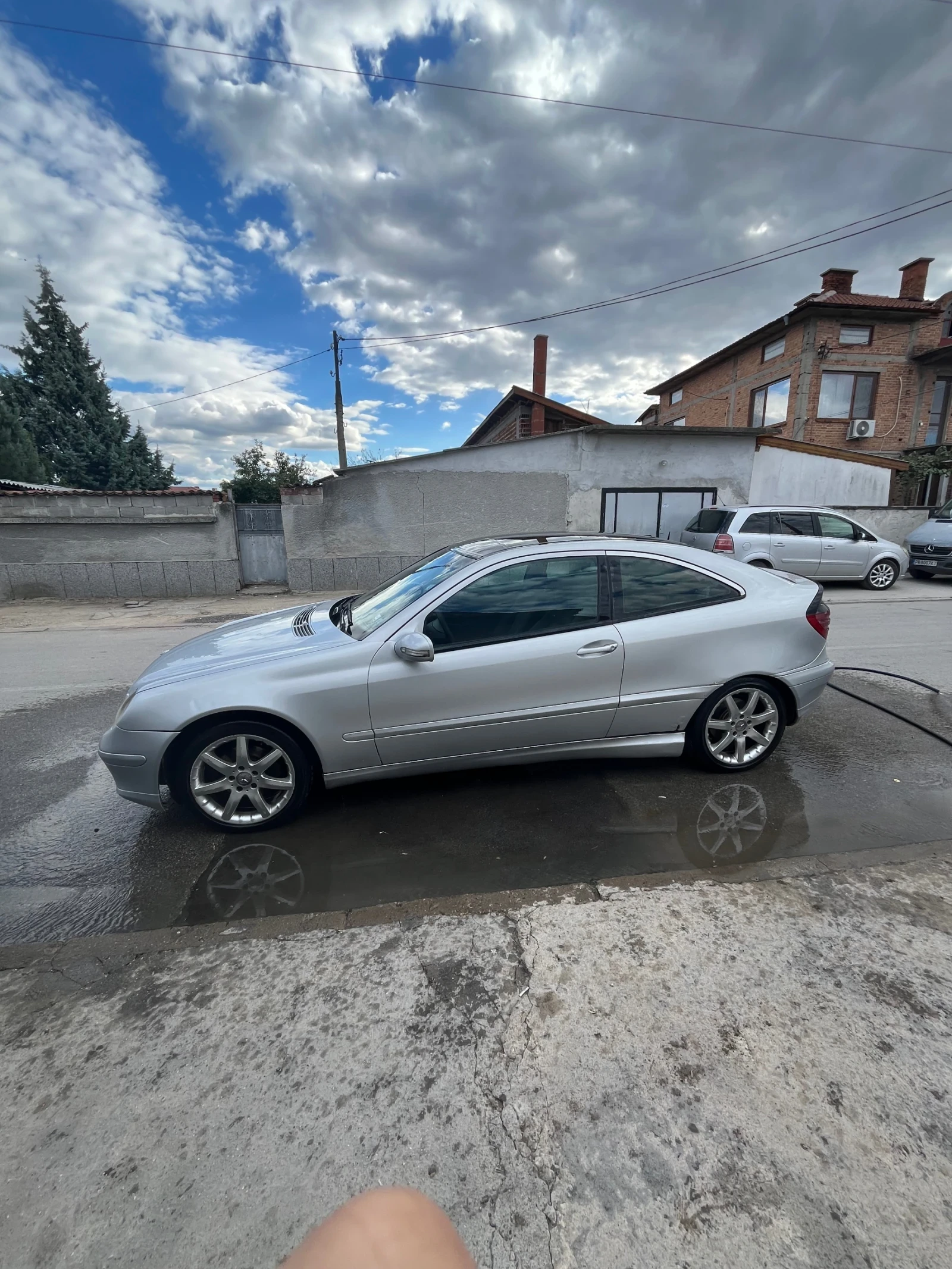 Mercedes-Benz C 220, снимка 2 - Автомобили и джипове - 56199310