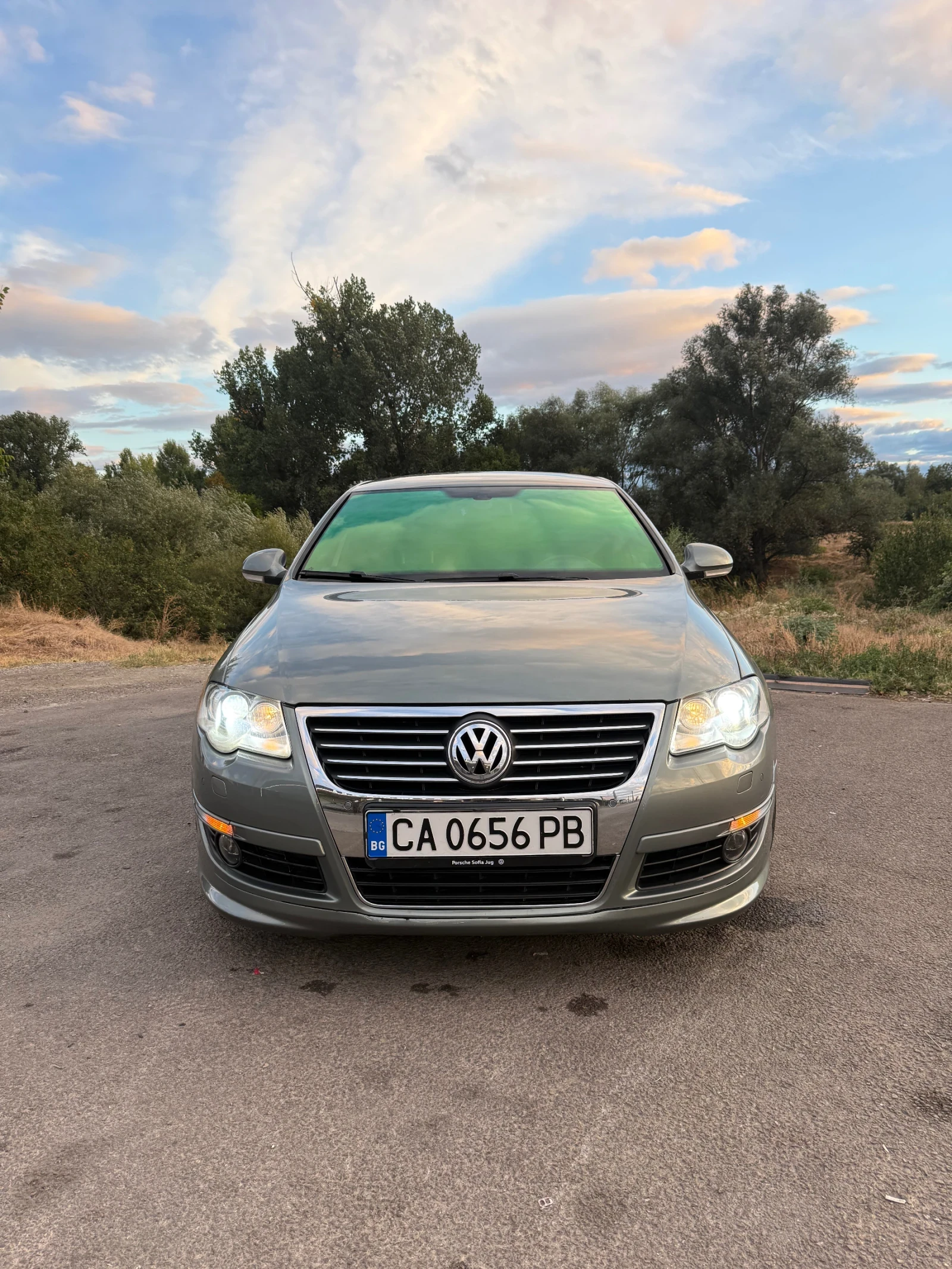 VW Passat