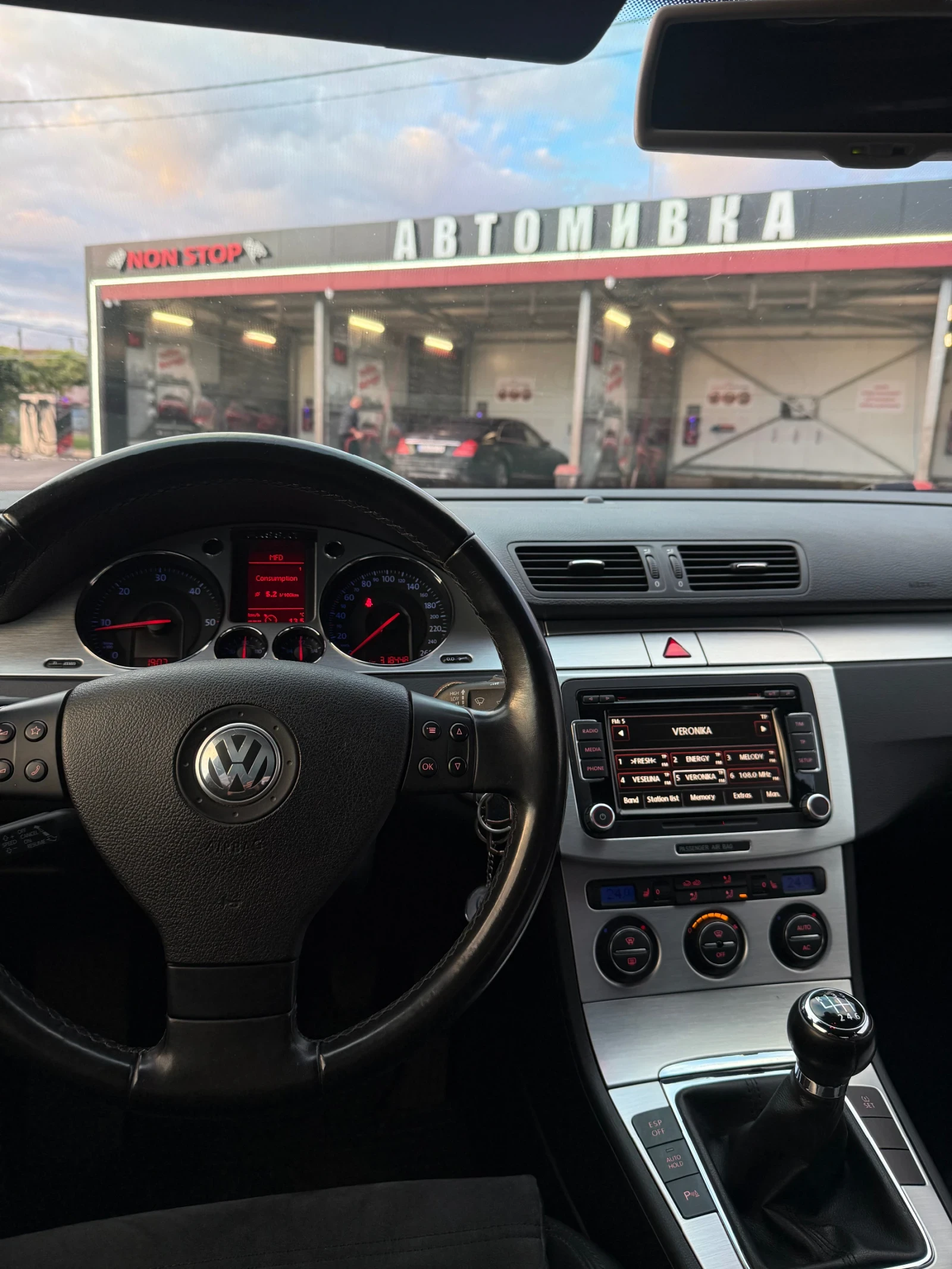 VW Passat, снимка 8 - Автомобили и джипове - 56201614