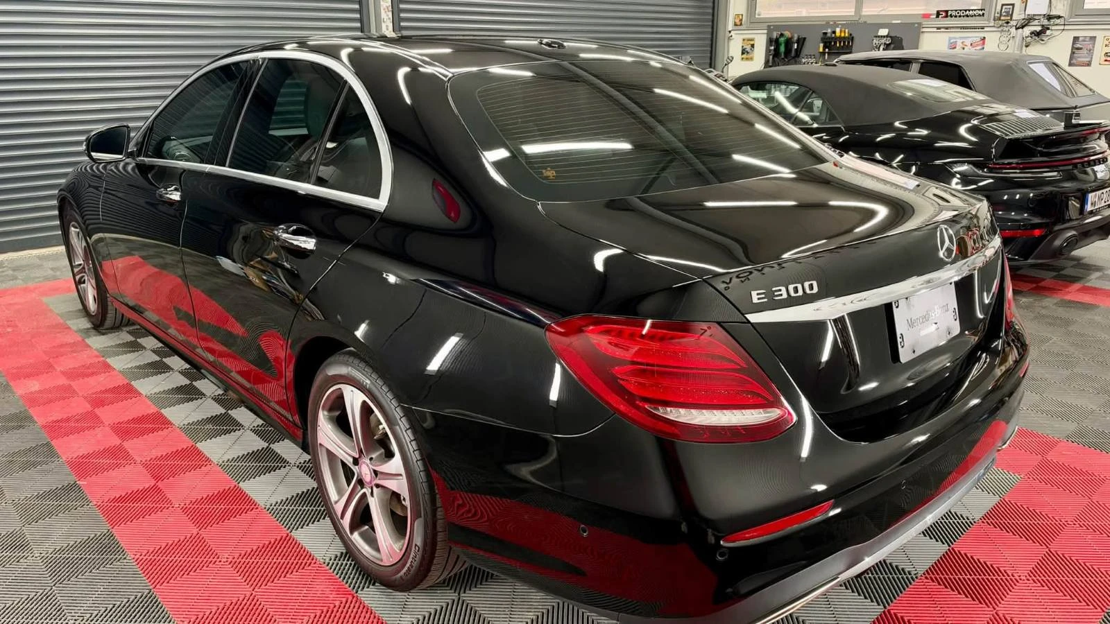 Mercedes-Benz E 300 AMG/BURM/360/DISTR/����� ������ ������ �� ������ | Mobile.bg � ����������� 3