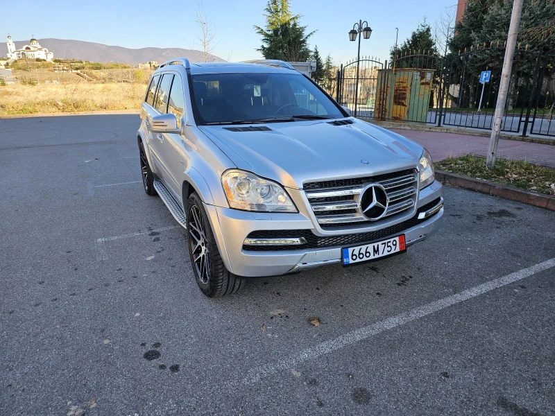 Mercedes-Benz GL 350 Grand Edition 22* джанти Панорама Камера KeyLess, снимка 2 - Автомобили и джипове - 46570971