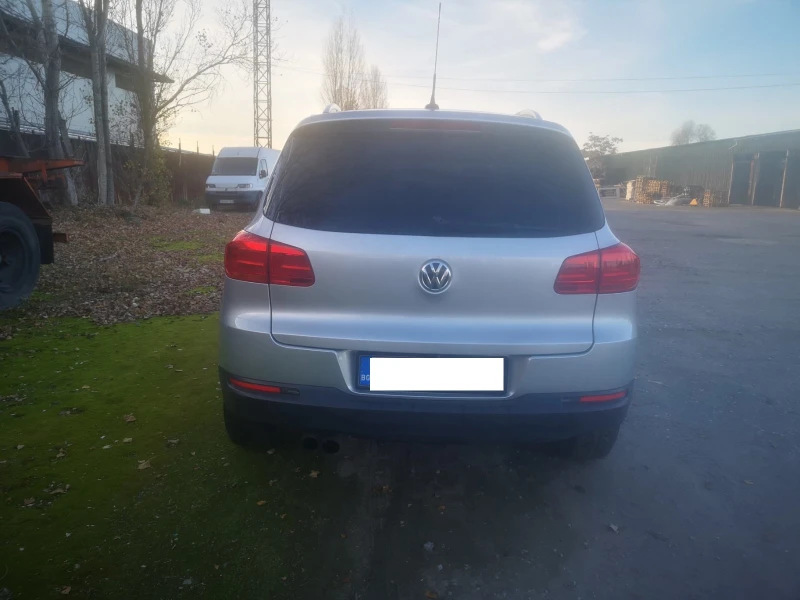 VW Tiguan, снимка 10 - Автомобили и джипове - 47392196