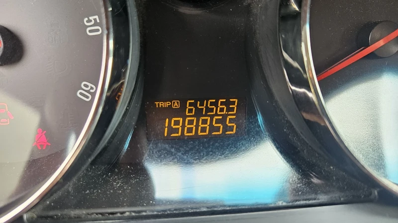 Opel Antara 2.2 CRDI , снимка 14 - Автомобили и джипове - 51916147