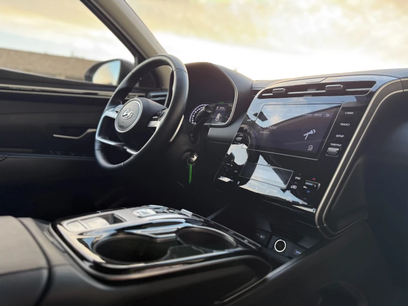 Hyundai Tucson 6 МЕСЕЦА ГАРАНЦИЯ/1.6i Hybrid Кожа/Подгрев/Камера, снимка 14 - Автомобили и джипове - 52420014