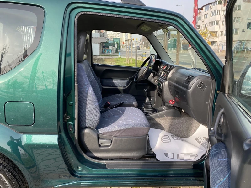Suzuki Jimny 1.3i/4x4, снимка 11 - Автомобили и джипове - 52572703