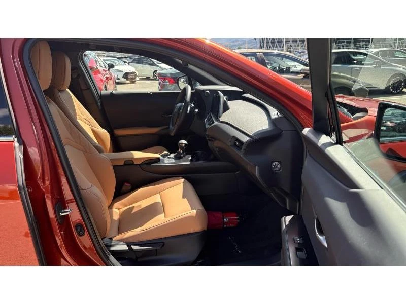 Lexus UX 250h F-SPORT DESIGN FWD, снимка 6 - Автомобили и джипове - 54447831