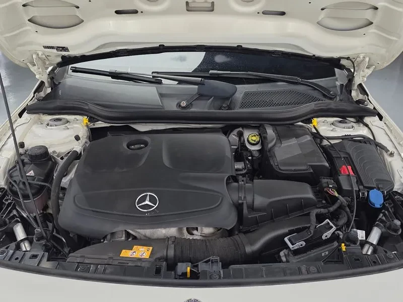 Mercedes-Benz GLA 220, снимка 6 - Автомобили и джипове - 56735956