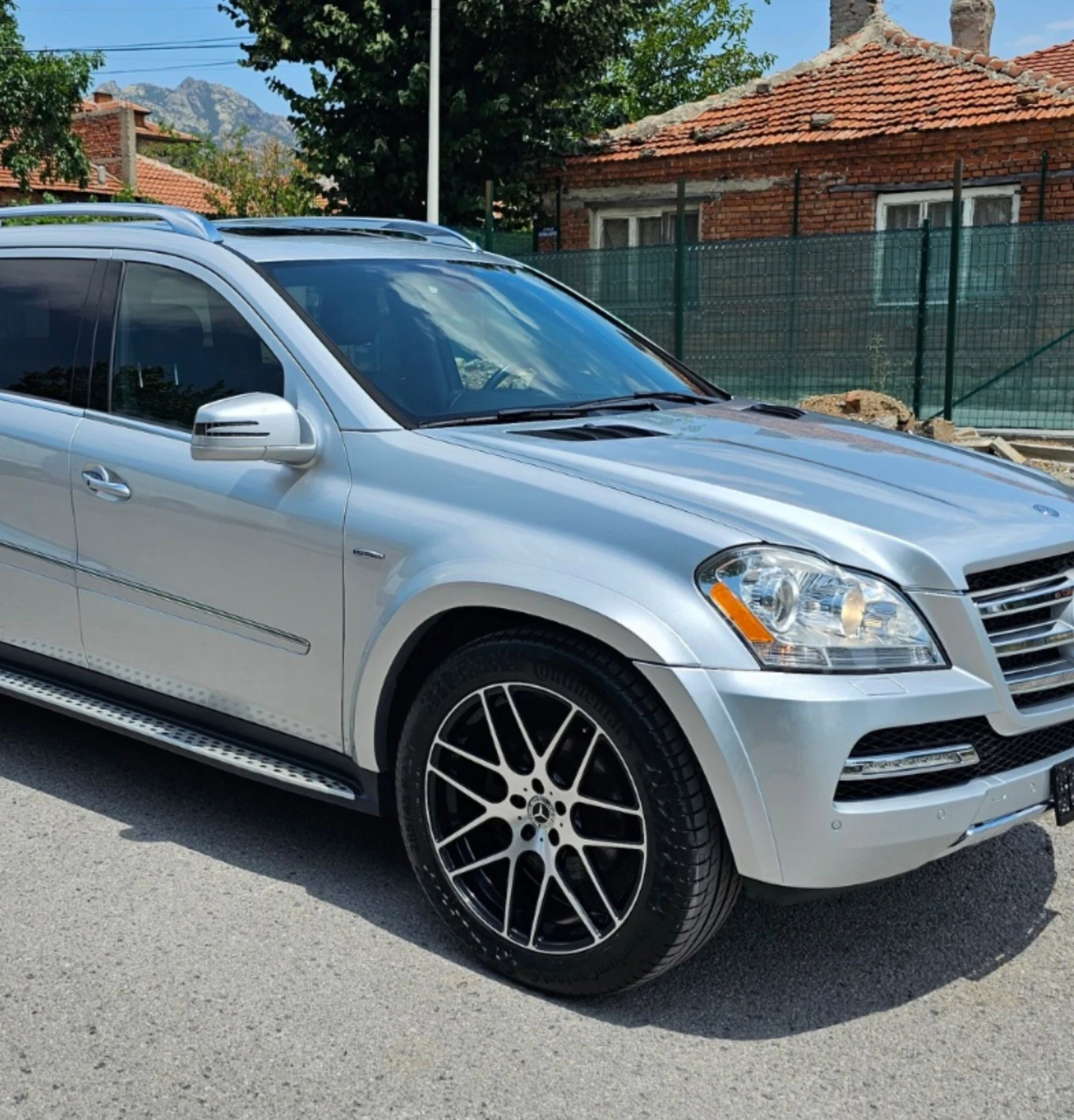 Mercedes-Benz GL 350 Grand Edition 22* джанти Панорама Камера KeyLess - изображение 5