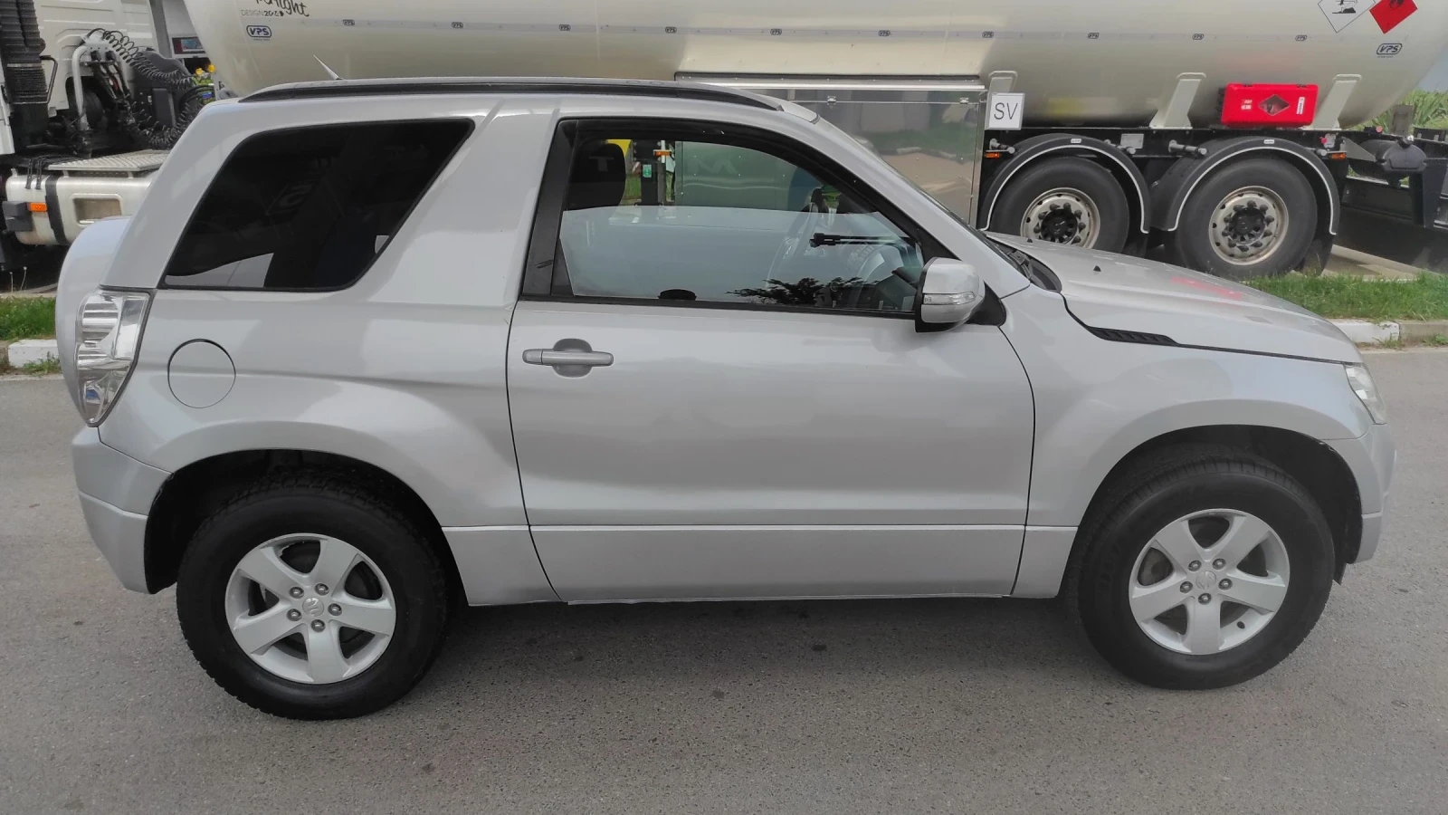 Suzuki Grand vitara 1.6 VVTI - изображение 4