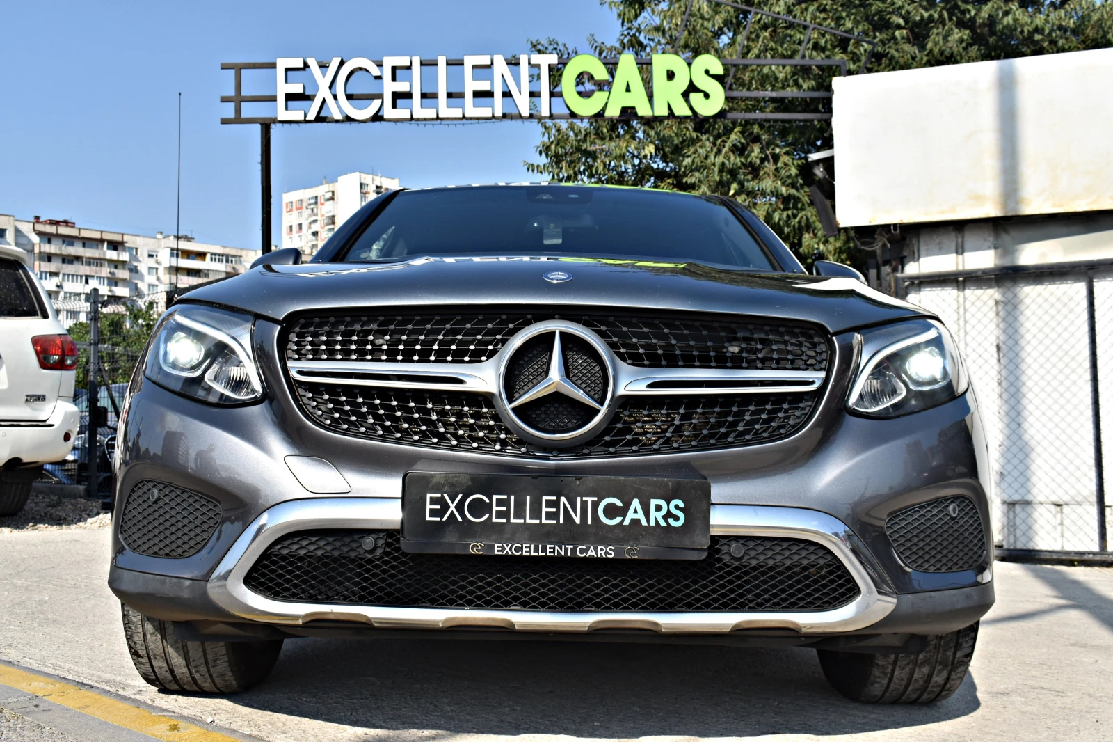 Mercedes-Benz GLC 220 COUPE* 9G* SPORTPACK* BURMEISTER* BRAKE-ASSIST - изображение 6