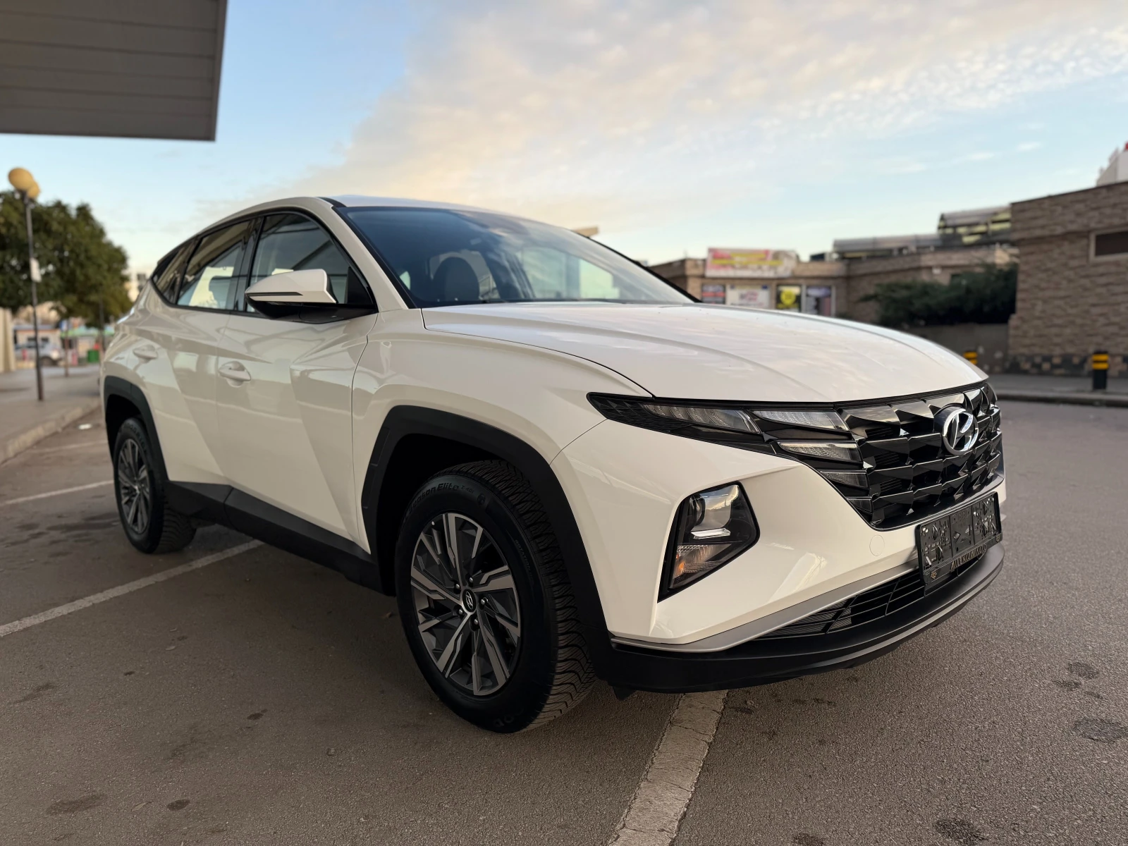 Hyundai Tucson 6  /1.6i Hybrid // | Mobile.bg   6