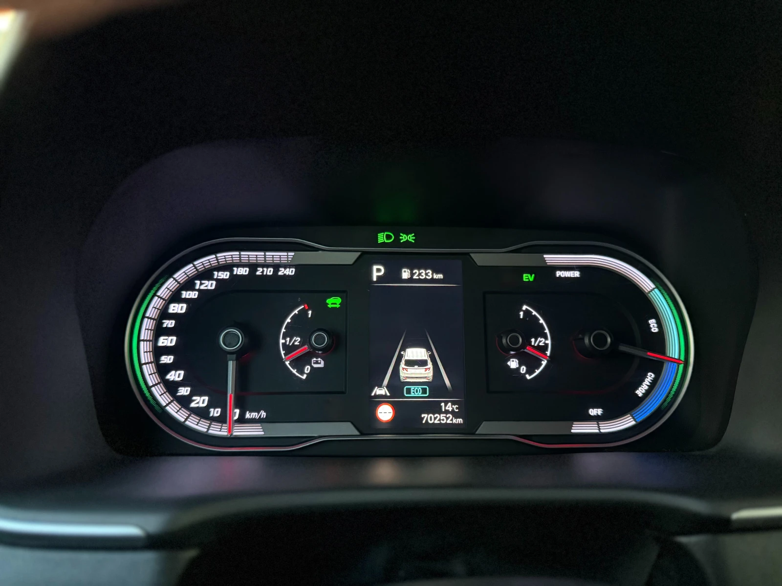 Hyundai Tucson 6  /1.6i Hybrid // | Mobile.bg   13