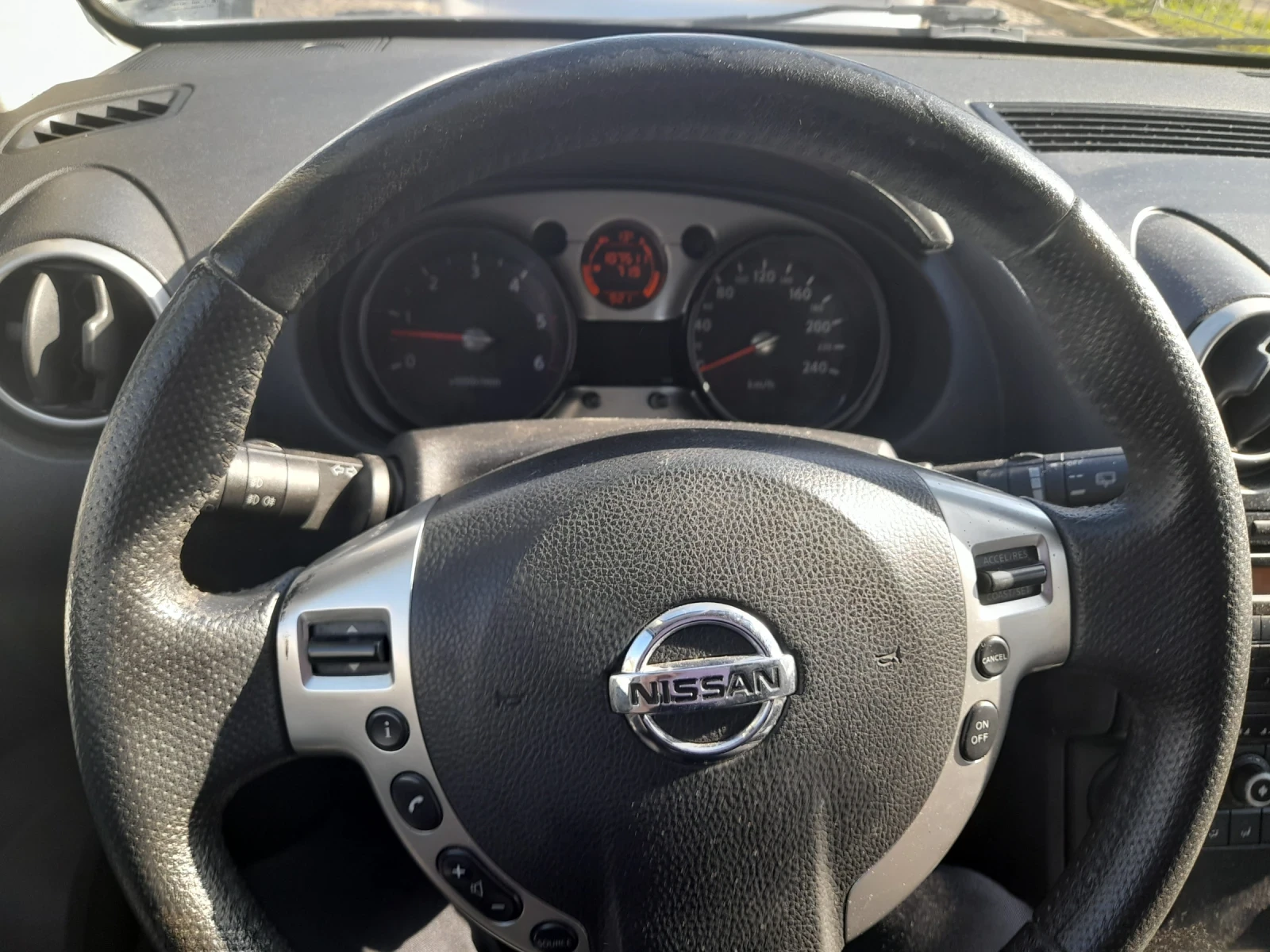 Nissan Qashqai 4x4 | Mobile.bg � ����������� 10