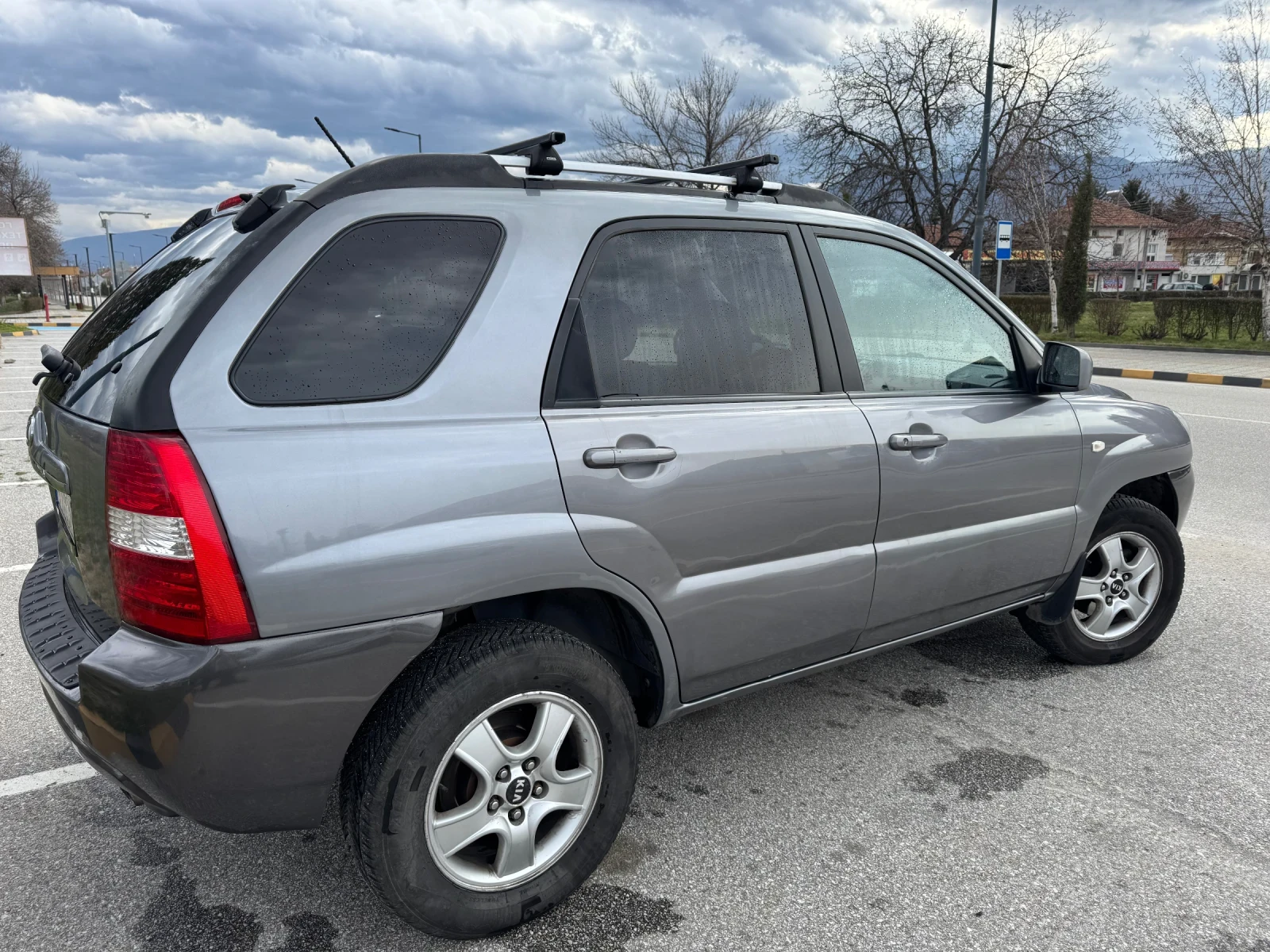 Kia Sportage, снимка 2 - Автомобили и джипове - 53840738