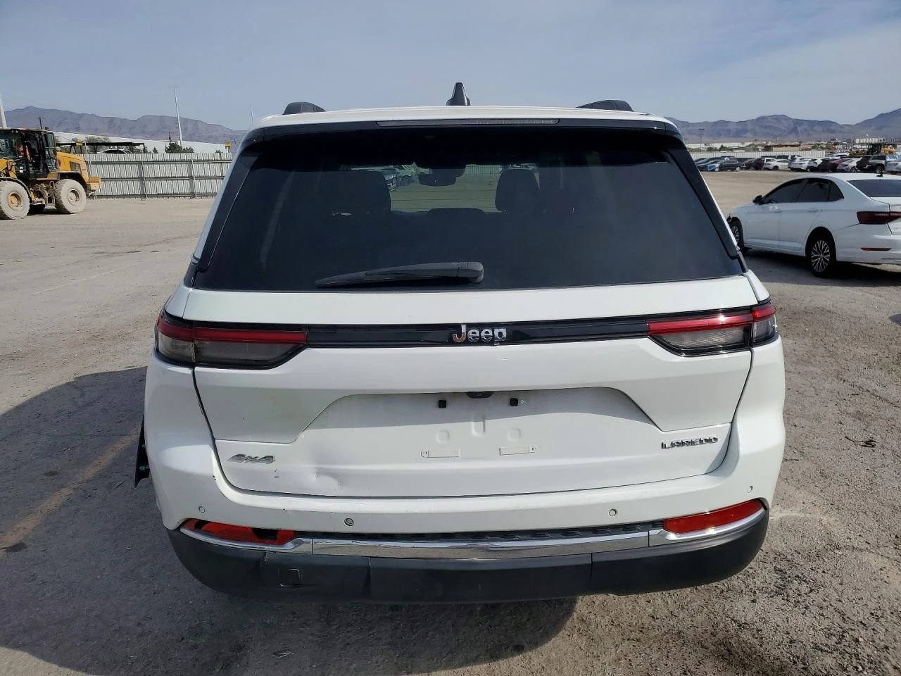 Jeep Grand cherokee 3.6l Laredo, снимка 6 - Автомобили и джипове - 54558067