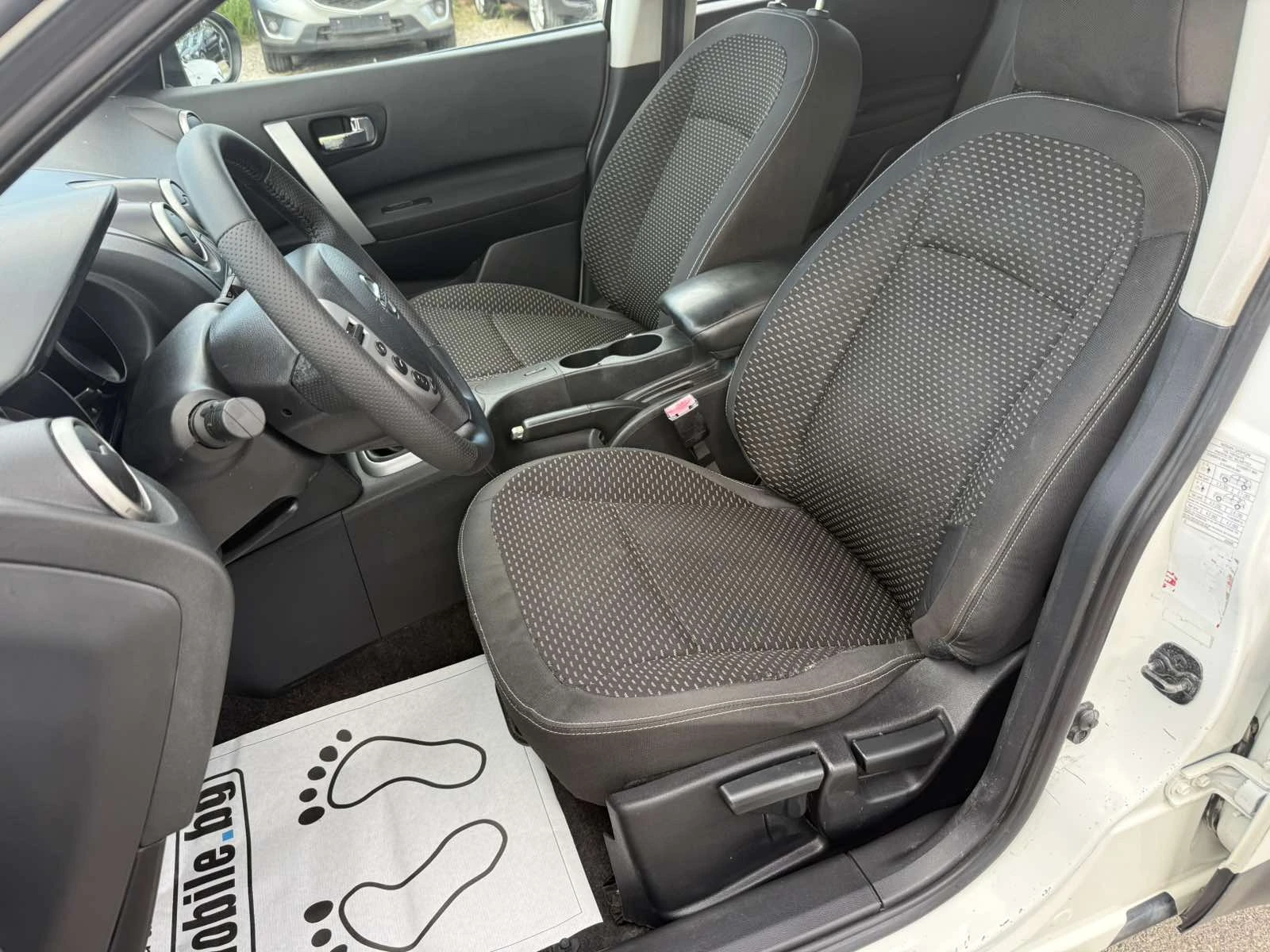 Nissan Qashqai 1.5DCI Italia, снимка 9 - Автомобили и джипове - 54884697