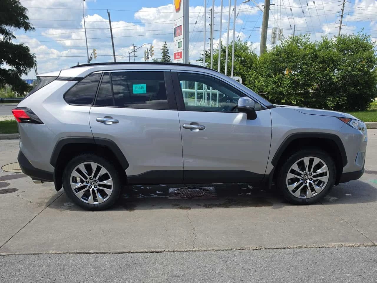Toyota Rav4 * Limited * CARFAX * БЕЗ ПЪРВОНАЧАЛНА ВНОСКА, снимка 3 - Автомобили и джипове - 55435461