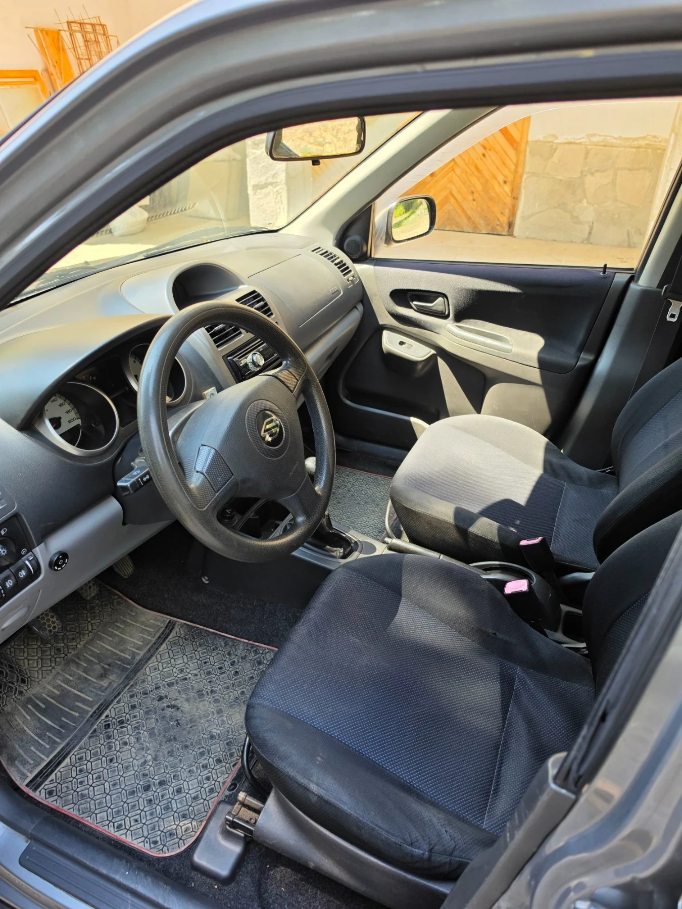 Suzuki Ignis Газ  4x4, снимка 7 - Автомобили и джипове - 55559572