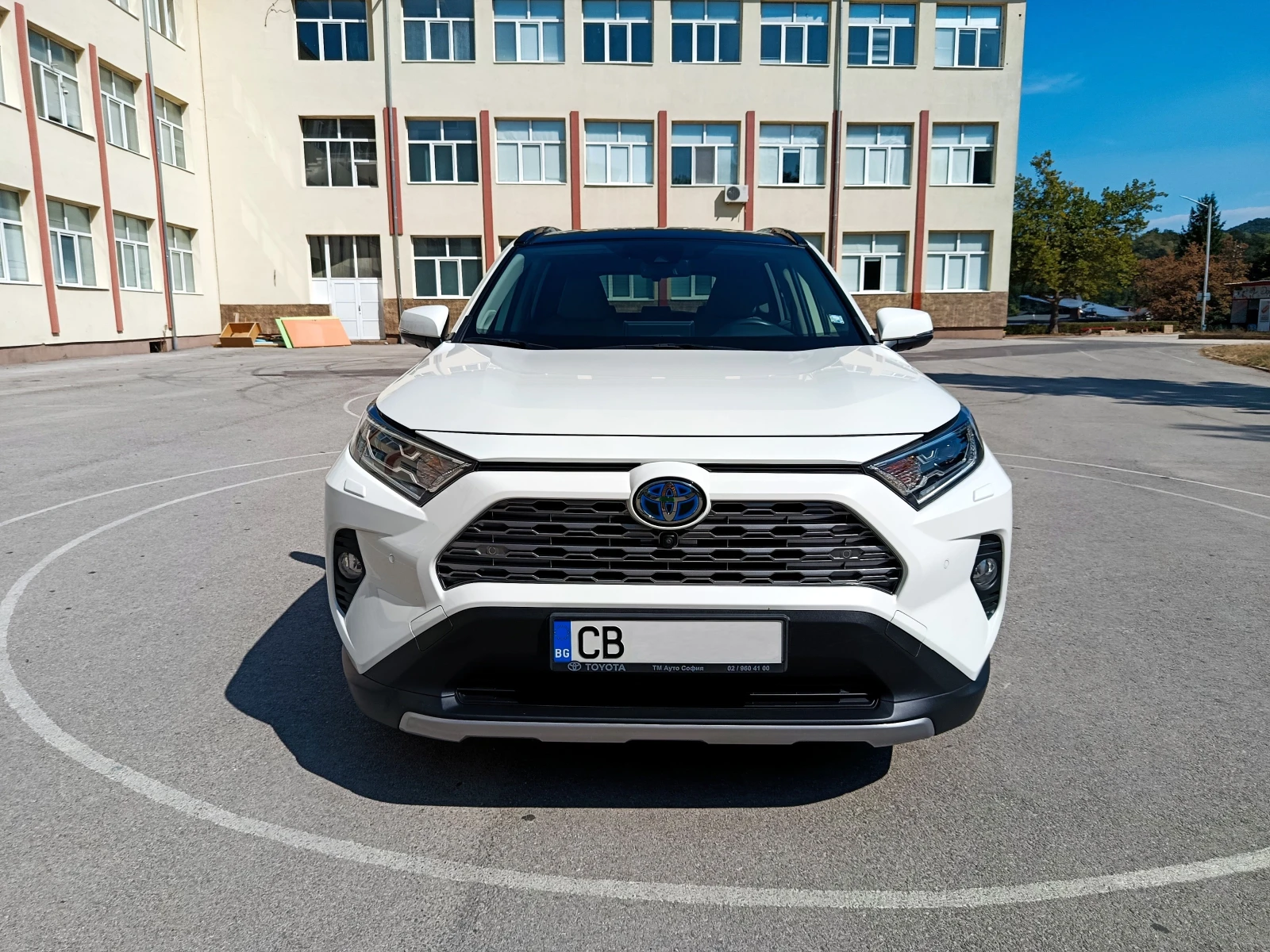 Toyota Rav4 Хибрид 4х4 Гаранция, снимка 8 - Автомобили и джипове - 55971029