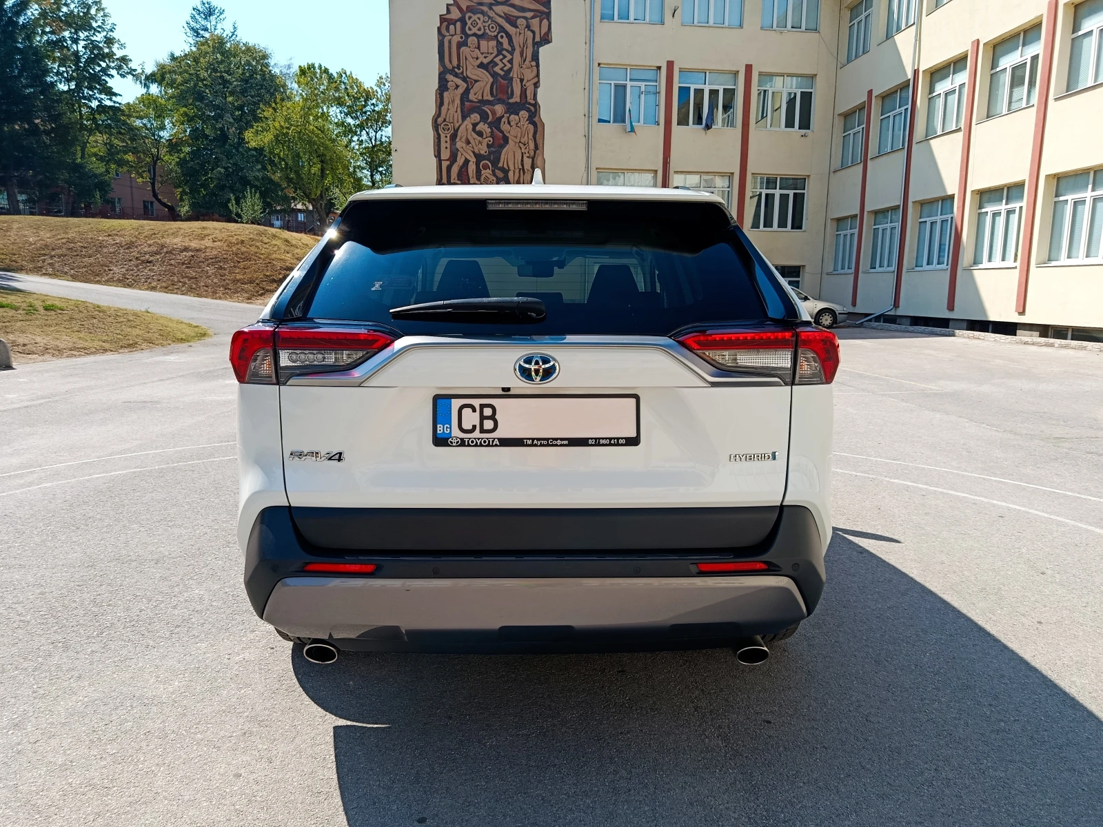 Toyota Rav4 Хибрид 4х4 Гаранция, снимка 4 - Автомобили и джипове - 55971029