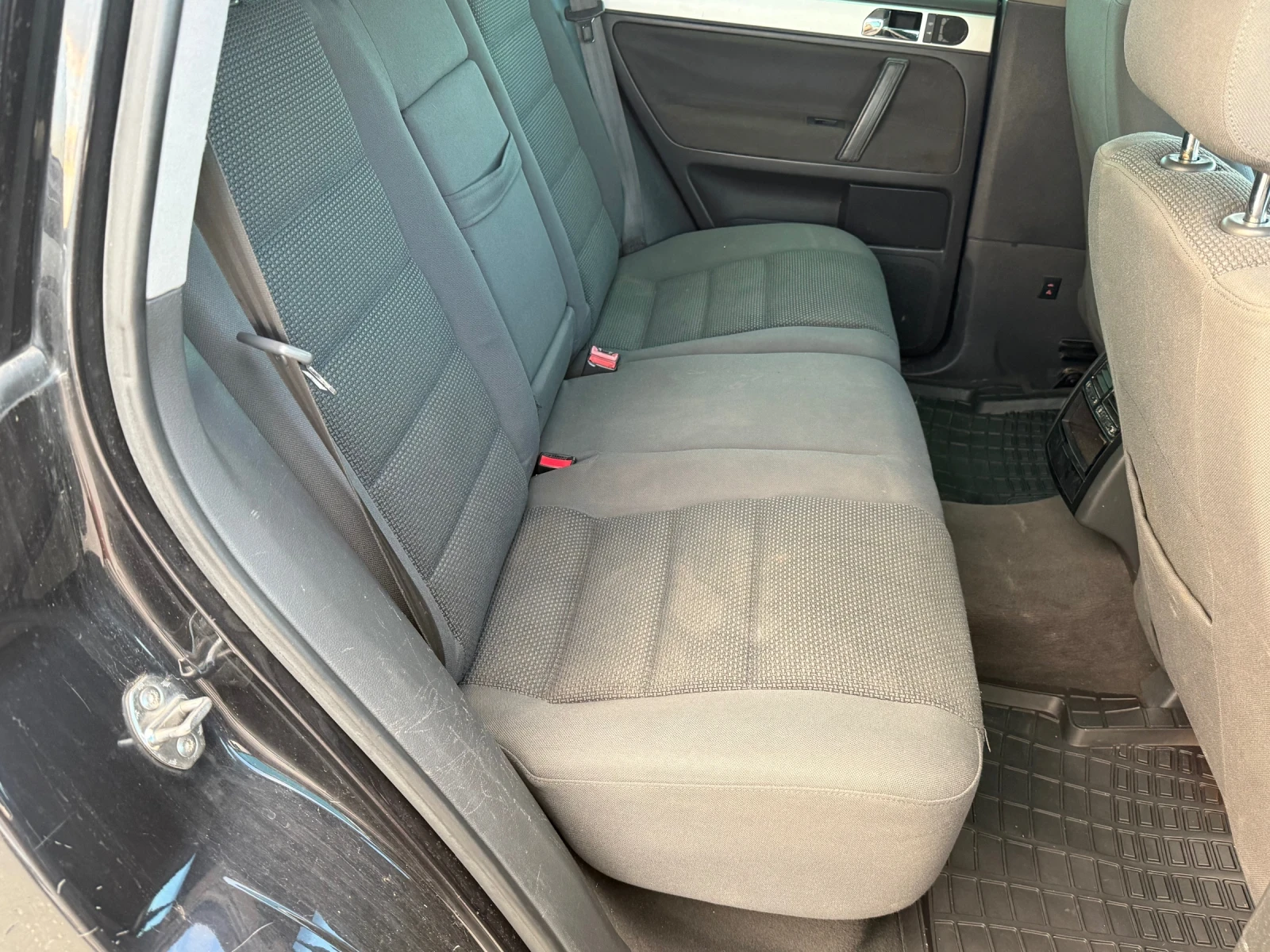 VW Touareg 2.5TDI* 2005г* РЪЧКА* , снимка 10 - Автомобили и джипове - 55982606